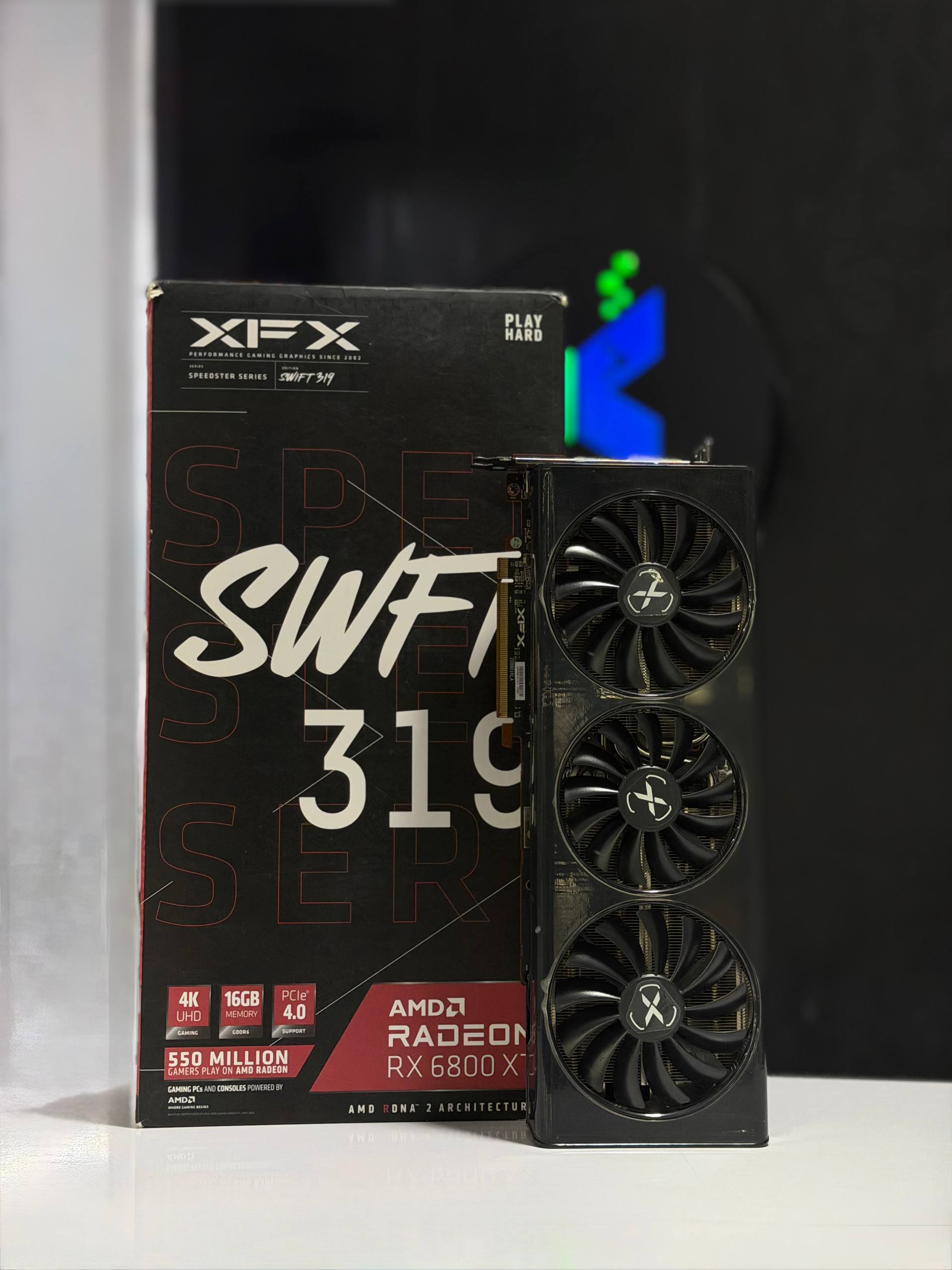 XFX Swift 319 RX6800XT